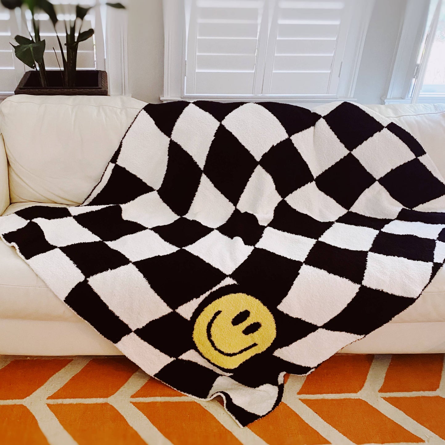 The Happy Face Throw Blanket - ONE LEFT