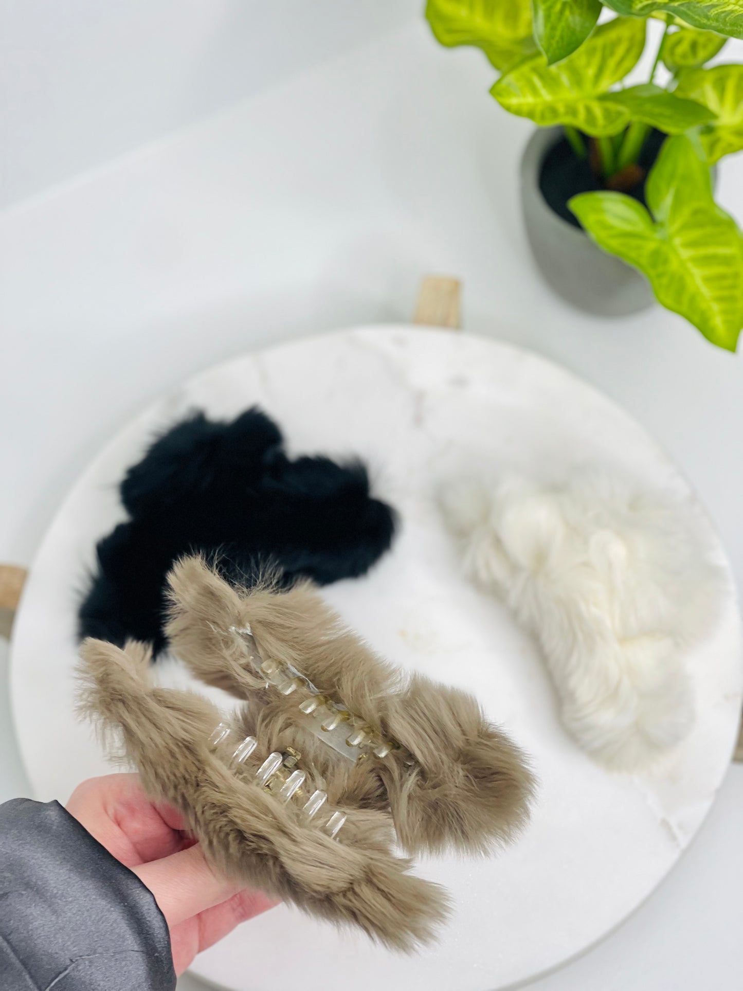 Celeste Faux Fur Hair Claw